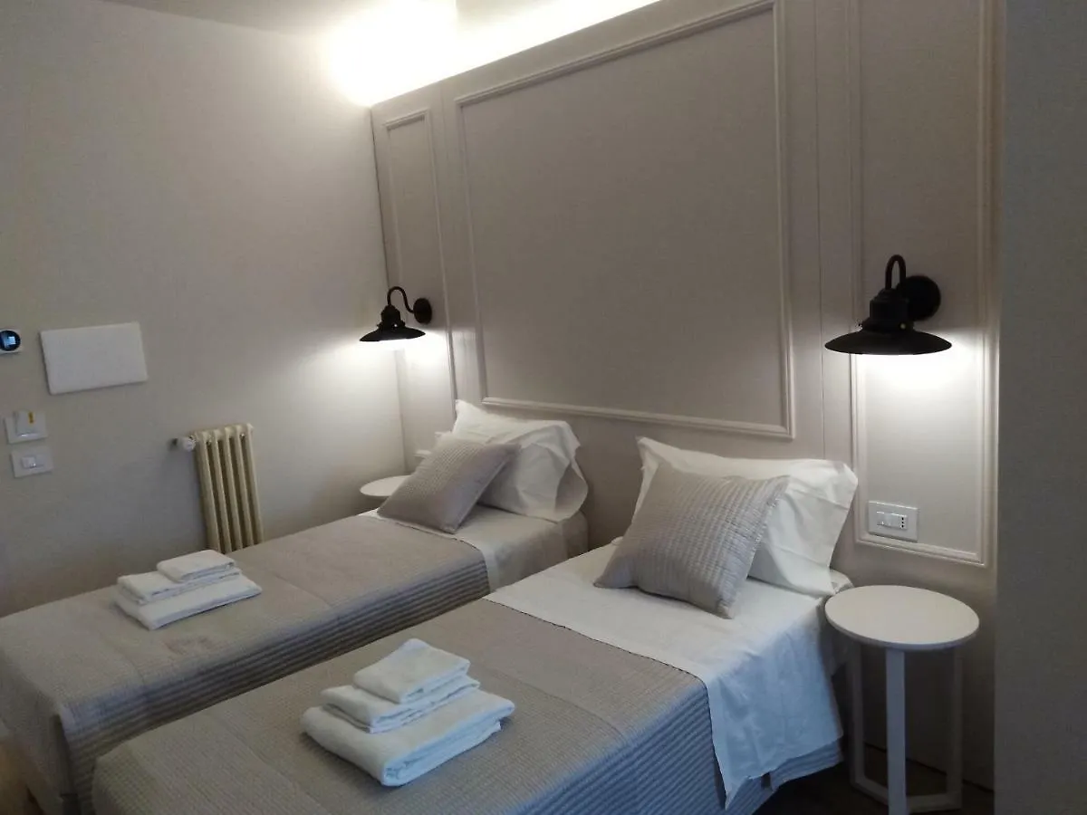 B&B Bologna Living Room 2 0*,  Italien